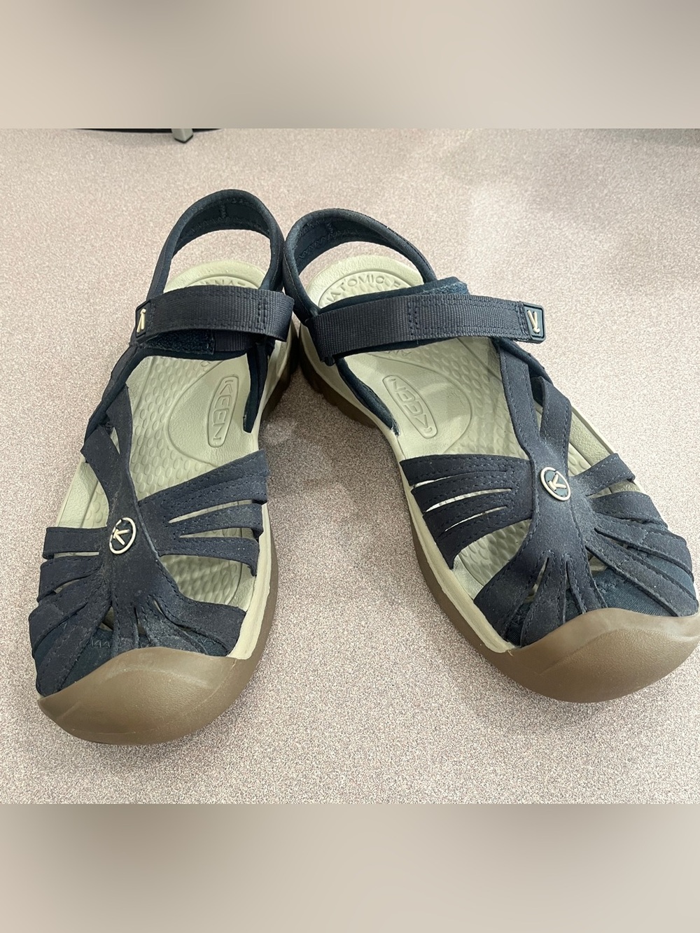 Keen Women's Black and Olive Active Sandals